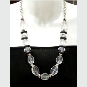NEW Elegant Crystal Statement Necklace Set